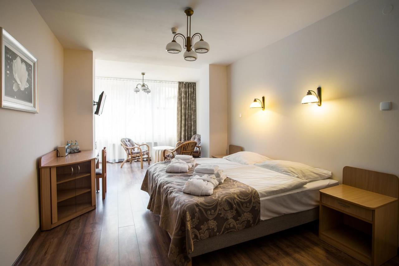 Jan Kazimierz Hotel Дужники Здрой Екстериор снимка