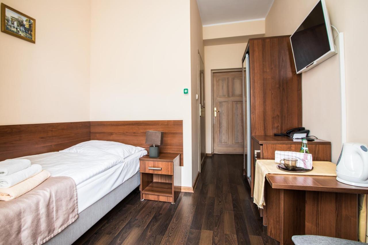 Jan Kazimierz Hotel Дужники Здрой Екстериор снимка
