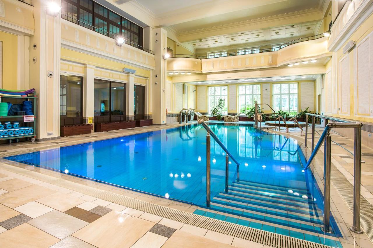 Jan Kazimierz Hotel Дужники Здрой Екстериор снимка